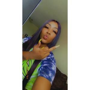 Meet your Posher, Kiah